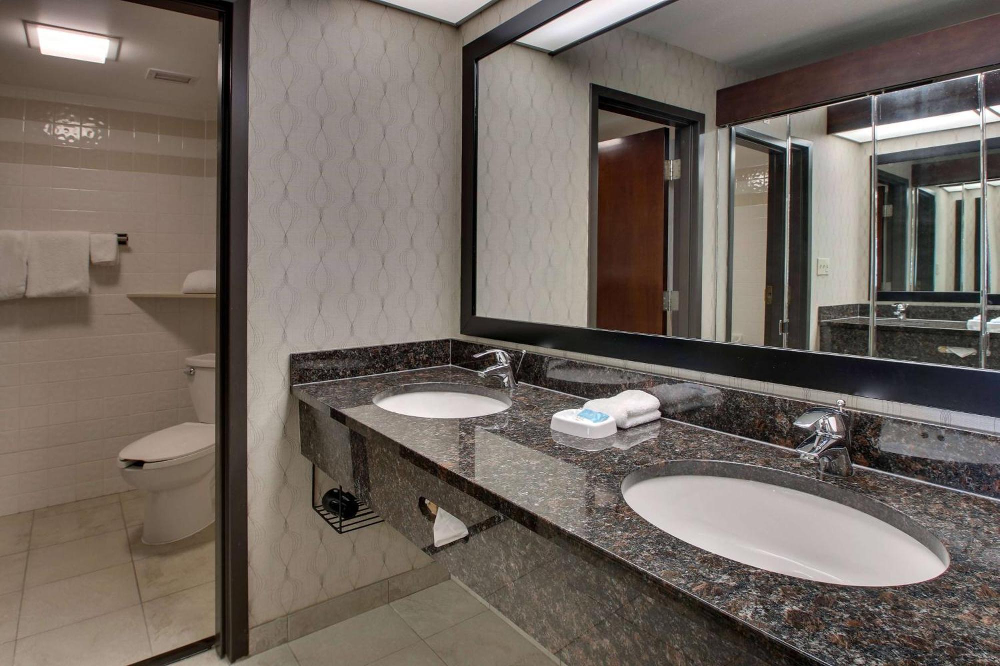 Heritage Inn & Suites The Woodlands, Trademark By Wyndham Εξωτερικό φωτογραφία